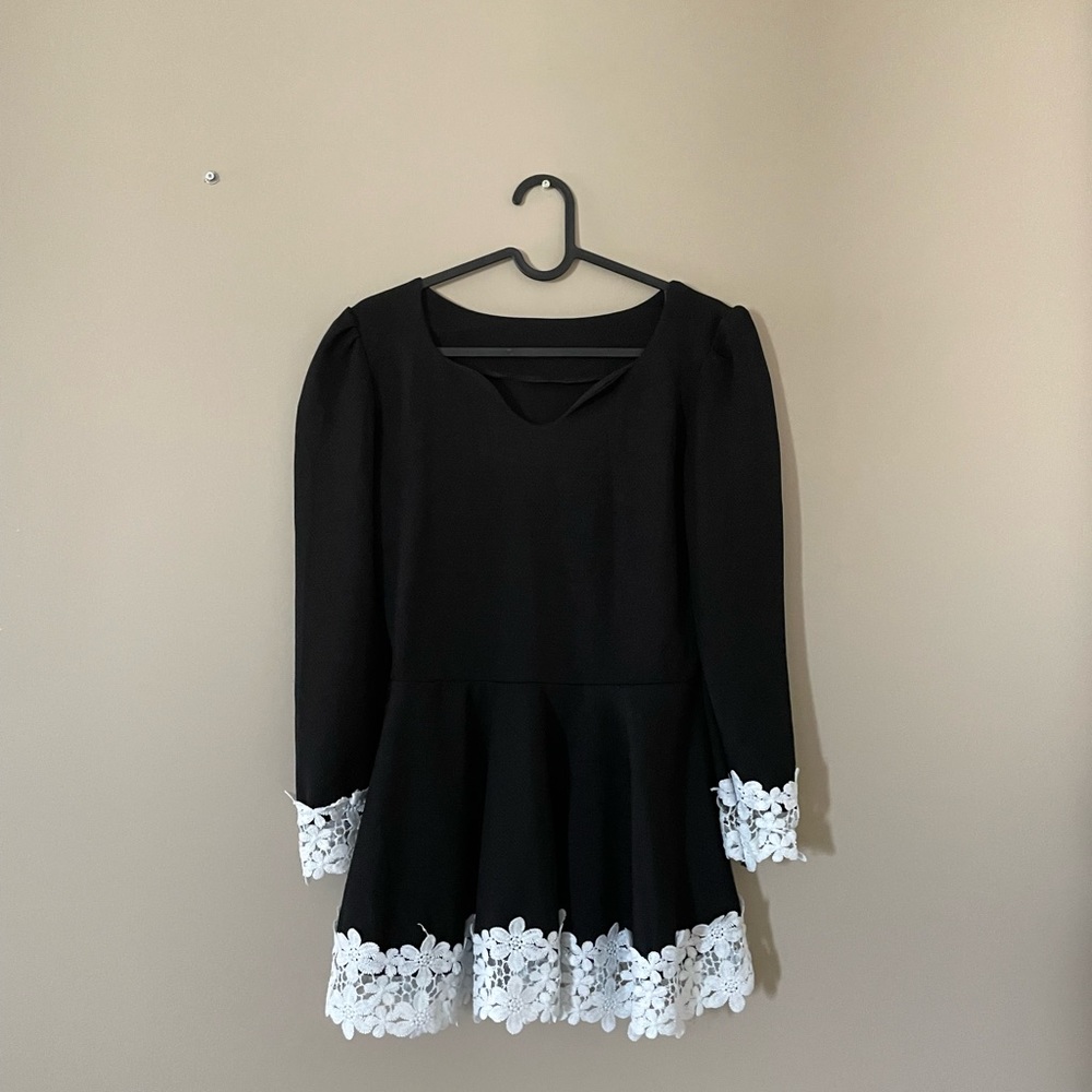 Full sleeve peplum flared top with Lace